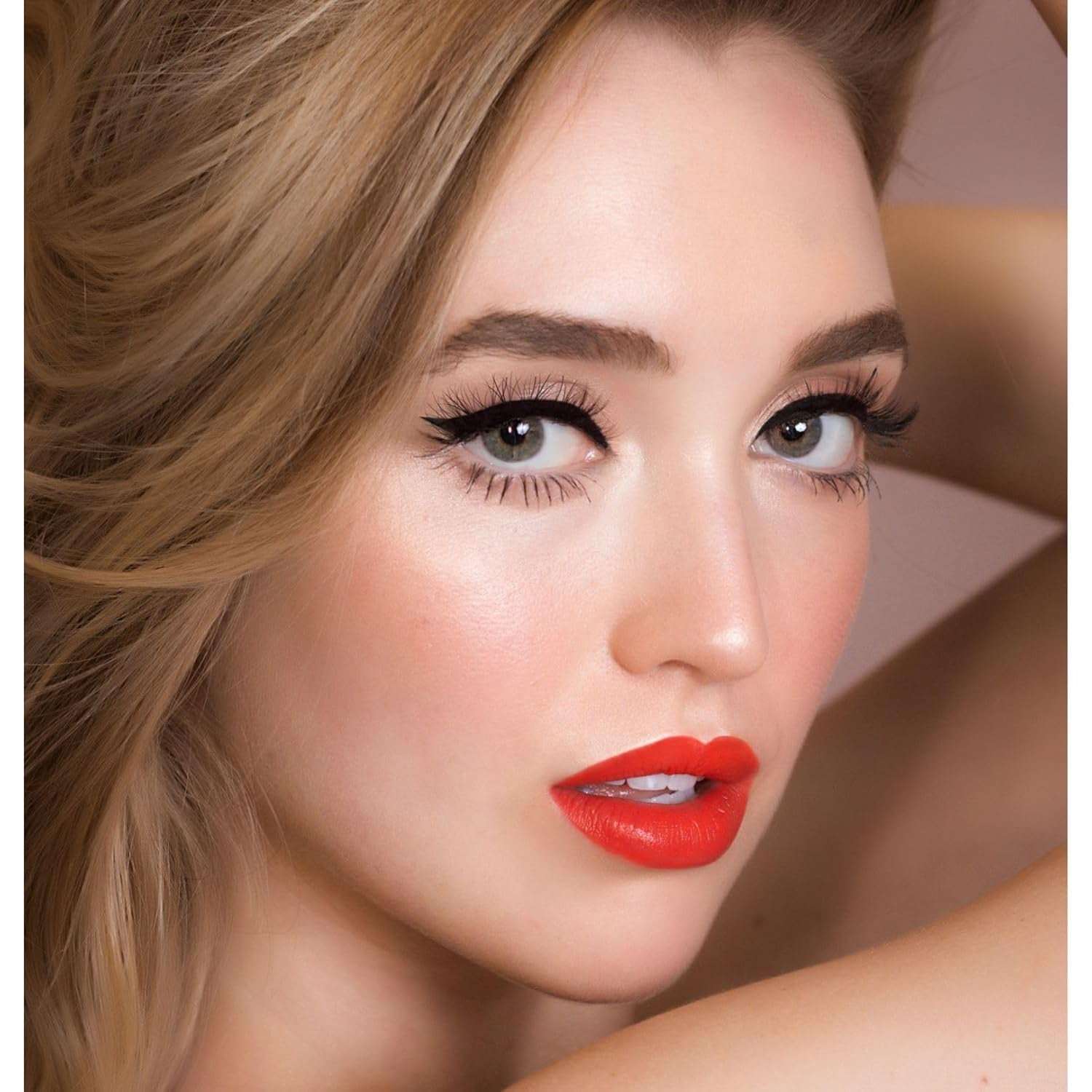 Cosmetics - Creamy Matte Lipstick - Electro