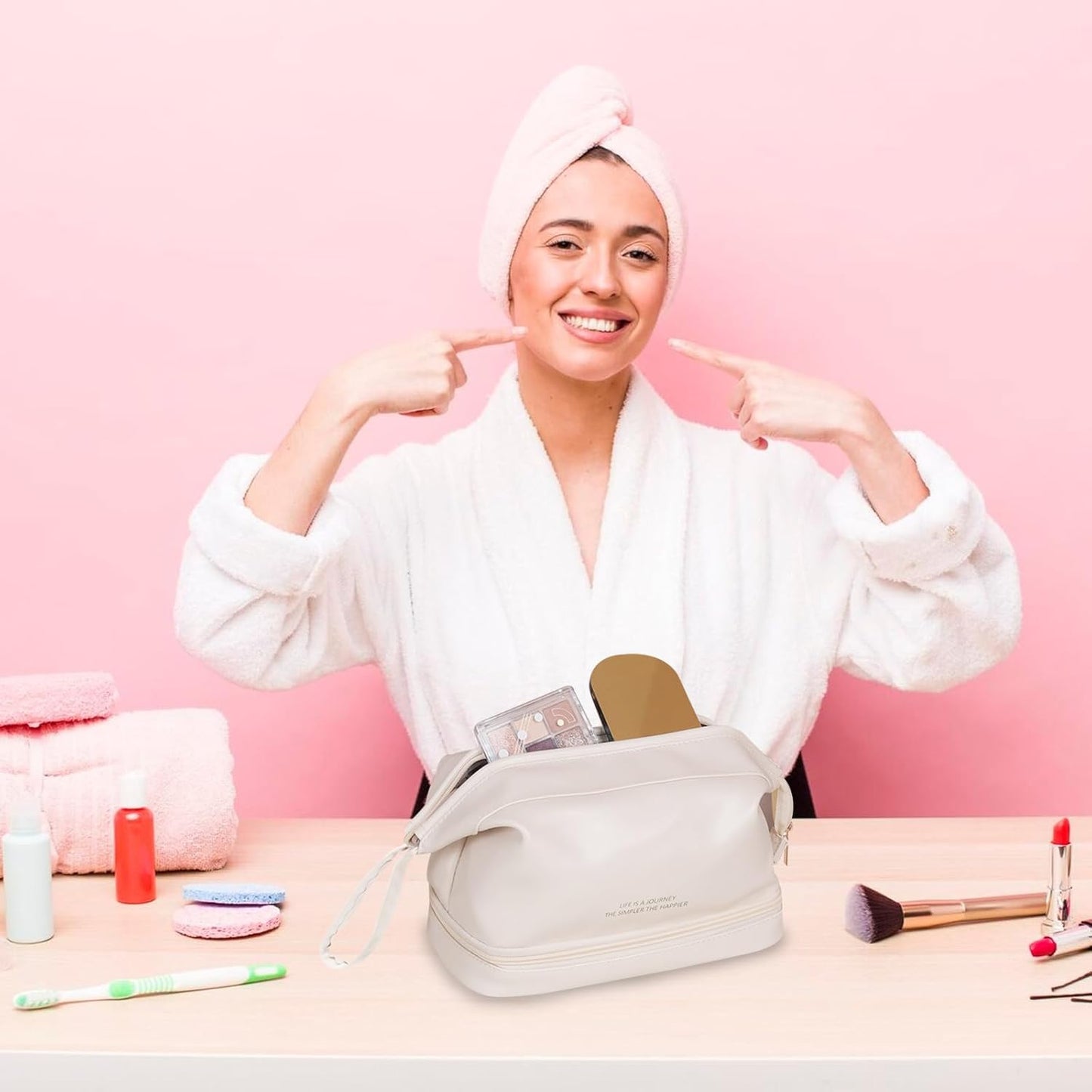 Cosmetic Bag, Waterproof Makeup Travel Bag Travel Toiletry Bag for Women with Handle, High-Capacity Travel Makeup Bag Organizer with Handle (Beige)