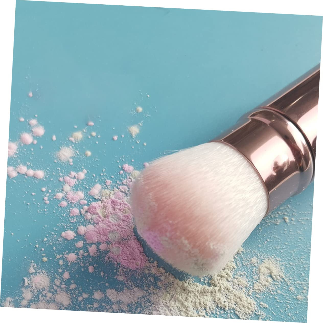 1Pc Mini Blush Brush Soft Nylon Bristles Portable Makeup Tool for Foundation Blush Powder for Travel and Daily Use Stylish Girl