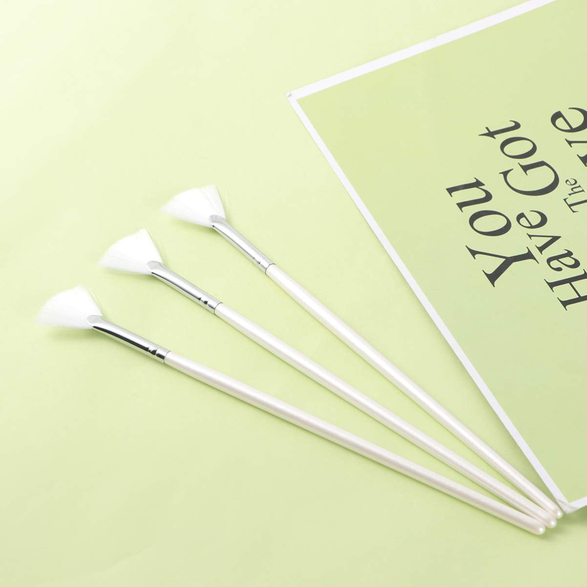 Fan 3Pcs Facial Soft Facial Mask Applicator Mask Long Handle Fan Shape Mask Diy Soft Makeup Cosmetic Tools for Peel Mask Makeup Facial Brush