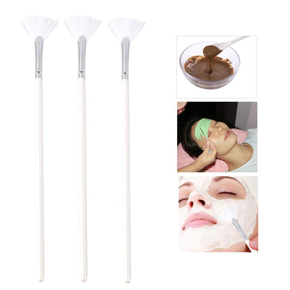 Fan 3Pcs Facial Soft Facial Mask Applicator Mask Long Handle Fan Shape Mask Diy Soft Makeup Cosmetic Tools for Peel Mask Makeup Facial Brush